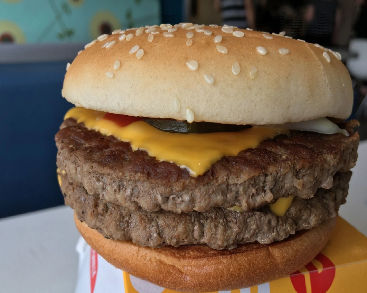 DOUBLE QUARTER POUNDER WITH CHEESE