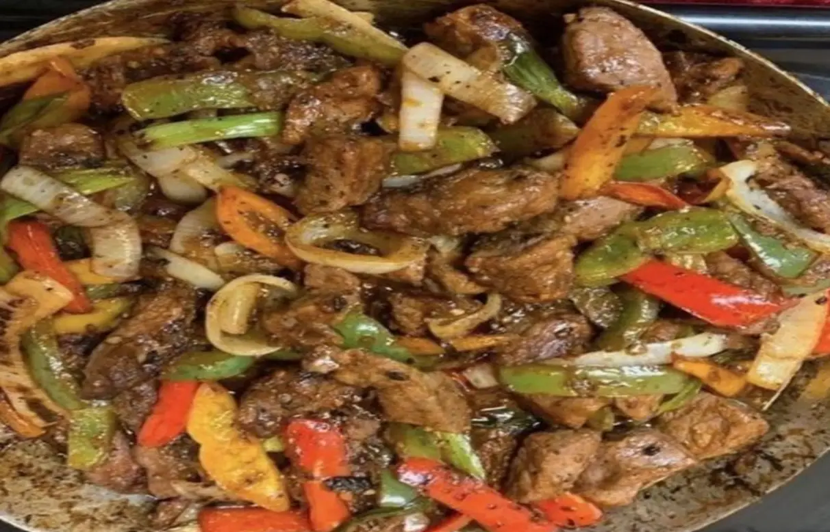 Elevate Your Dinner Game with the Best Ever Pepper Steak Recipe - Delic ...